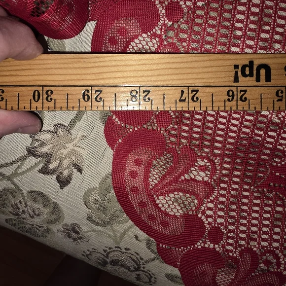 Red Lace Table Runner Set - Picture 7 of 9